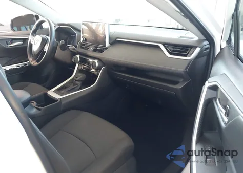 2025 Toyota Rav4 Xle z USA, uszkodzony, nr VIN 2T3W1RFV0SW397125